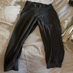 Lululemon Align Jogger 23”, size 4